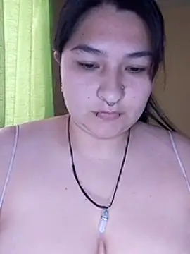 LauraHorny69 webcam