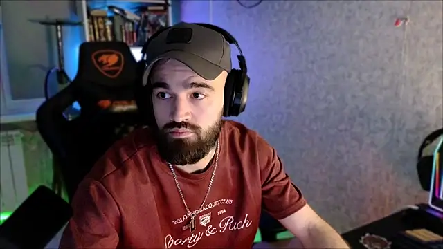 _Serious_Man webcam