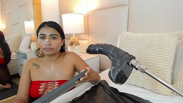AntoniaRoss_ webcam