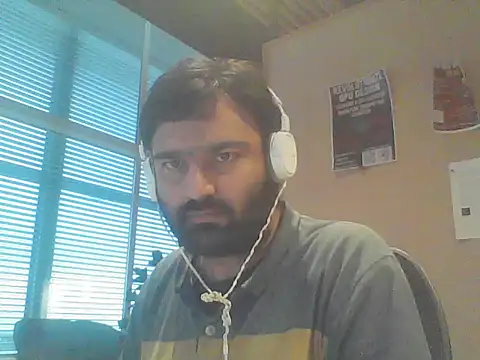 JohnBond009 webcam