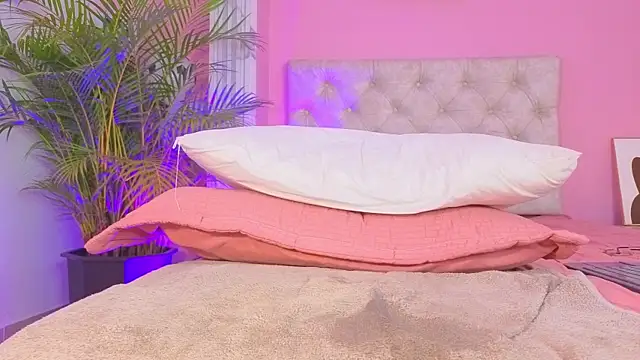 SpicyDemons webcam