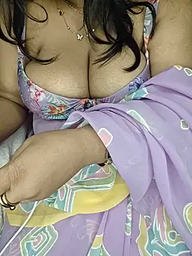 Curvy_Pooja webcam
