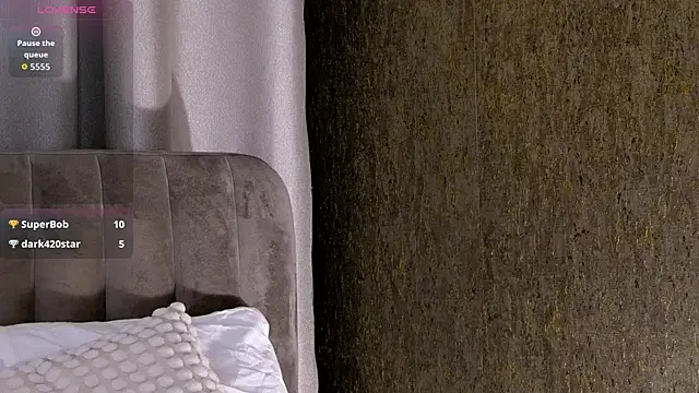 ChristySummeer webcam