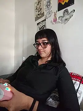 LilithBluum webcam