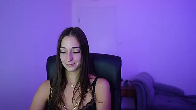 Crystalbrunette18 webcam