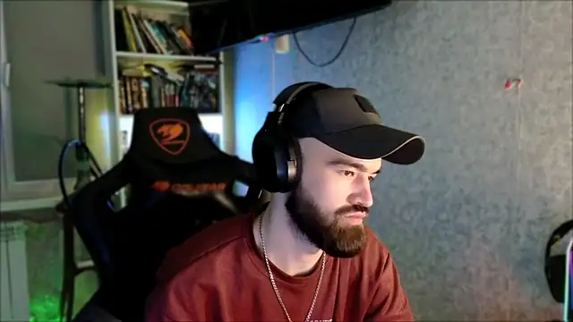 _Serious_Man webcam