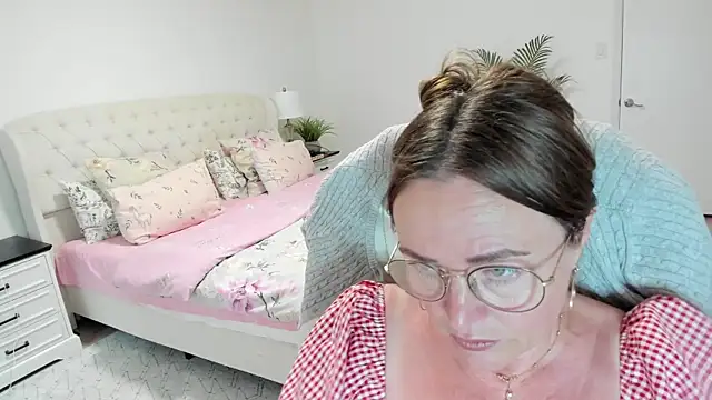 Vika73 webcam