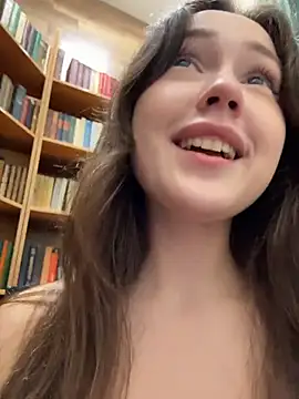 Peachy_Dream webcam