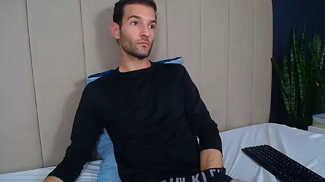 Christopher_saint webcam