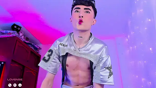 SebastianHilton live cam on StripChat