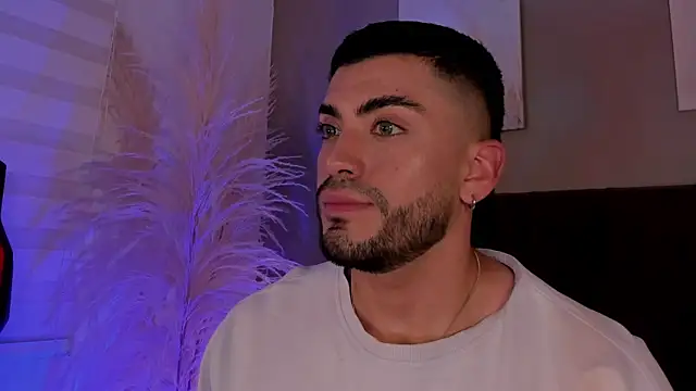 Alexander_Diazz webcam