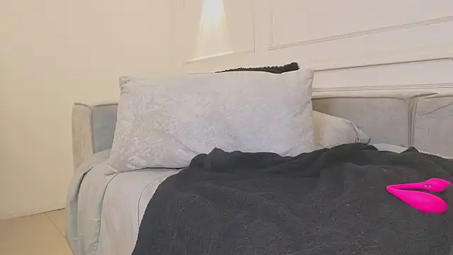giigii_hadidd webcam