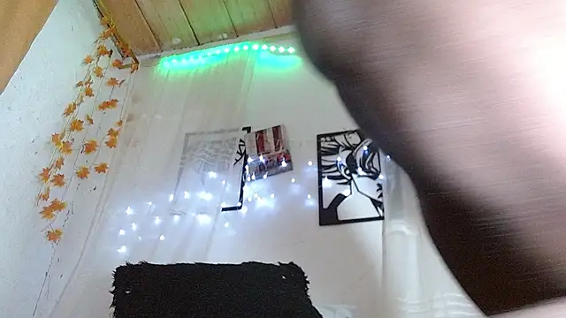 angel_bonbom webcam