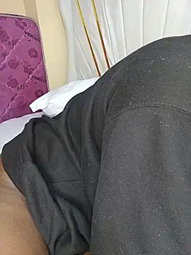 SquirtQueen16 webcam
