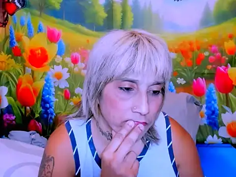 indianroxy webcam