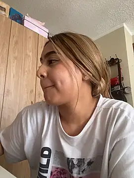 Miabonnett_ webcam