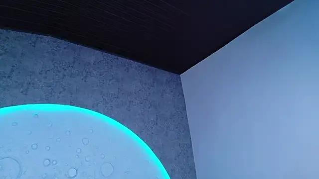ReinaChloe webcam