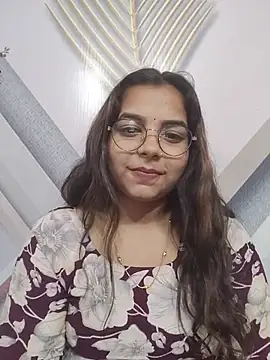Himani_0122 webcam