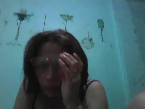 momshe2026 webcam