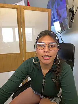Chantal_Evans7_ live cam on StripChat