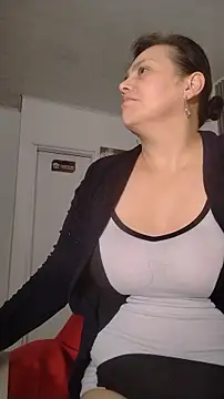 Natasha_miilf webcam