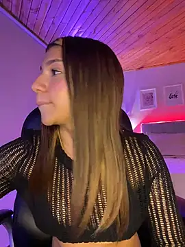Isabella18_pink webcam