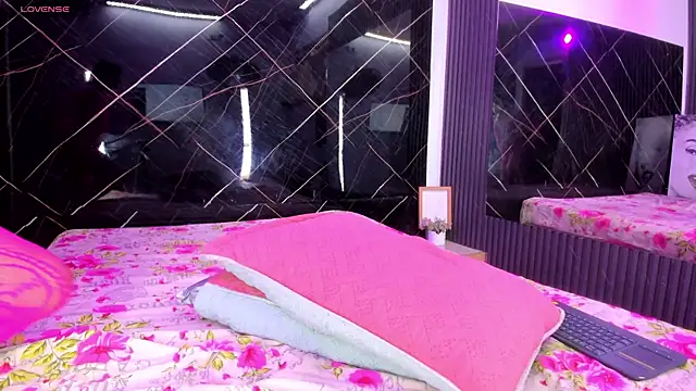 Skarleth_queen webcam