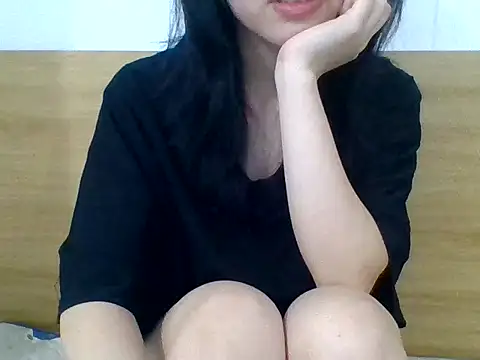 kiraa-007 webcam