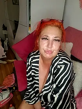 AshleyGinger__ webcam