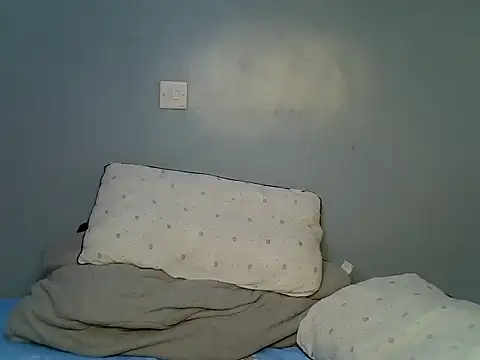 sexyjulie340 webcam