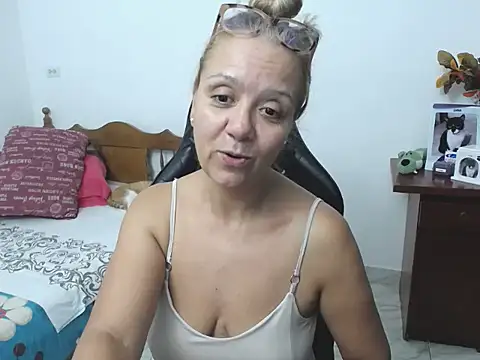 yeslluisa webcam