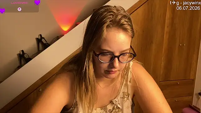 JacyWinslat webcam