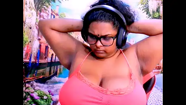 Indianfairy99 webcam