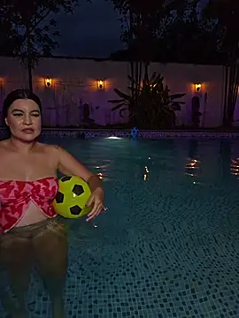 Pretty_Julieta webcam
