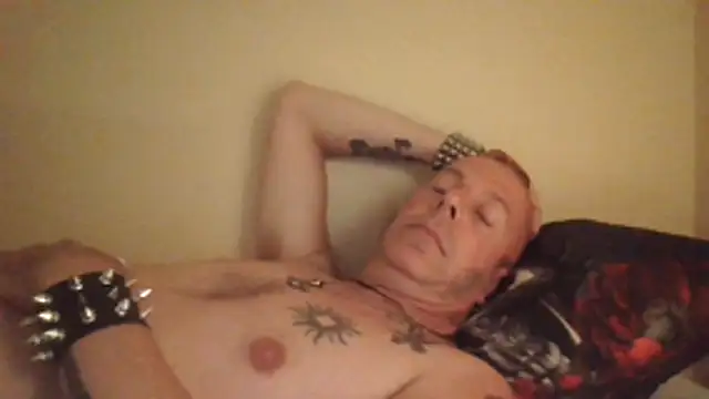 SHARPSkinhead webcam