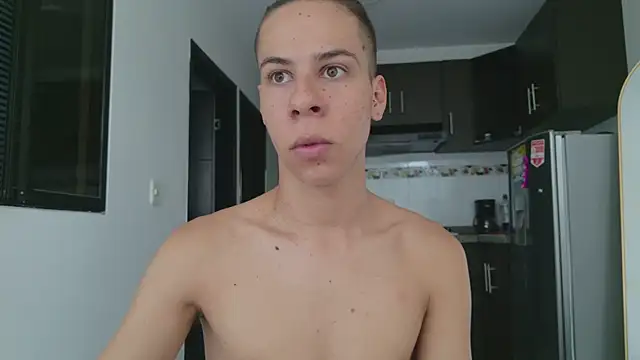 grey___27 Live Web Cam Show