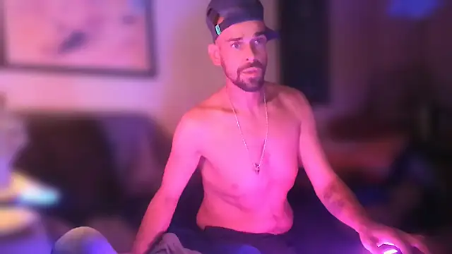 Guyst049 webcam