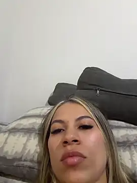 Mia_Rosee1 webcam