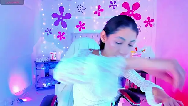Gorgeous_Team webcam