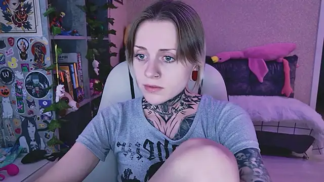 NaniMoore webcam