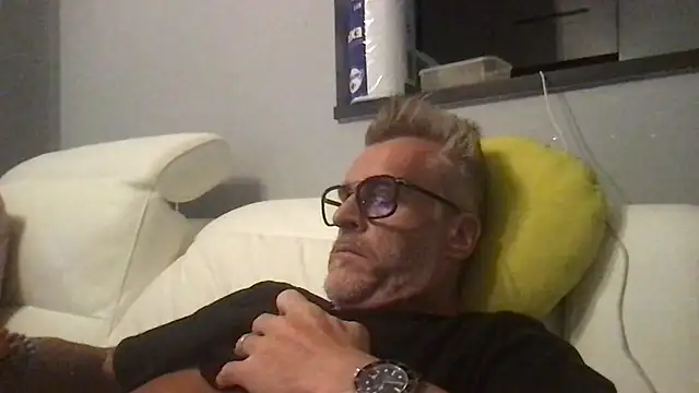 Axl_hot webcam