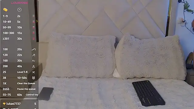 CassieCollins webcam