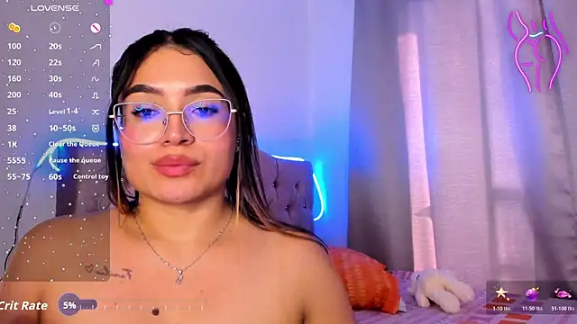 LauuraMiller webcam