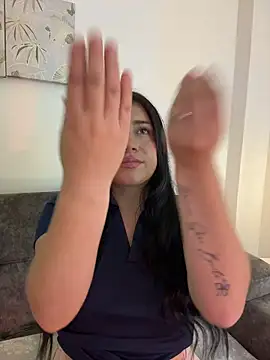 KallyMyller1 webcam