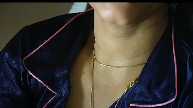 -AyeshaSinghania- webcam
