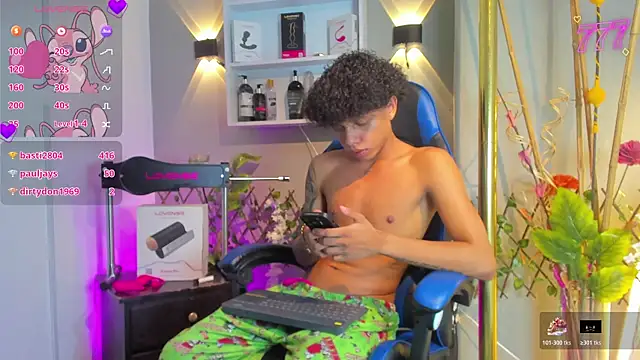 _taylor_black Live Web Cam Show