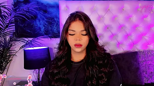 Keira_Fox31 webcam