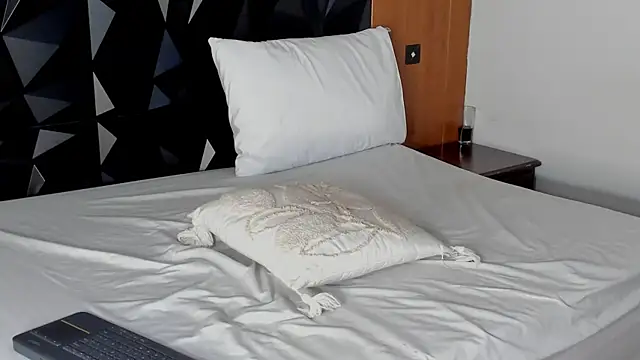 Wendy_Marchall webcam