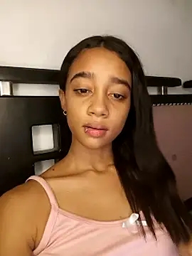 Zoe_Sweett18 webcam