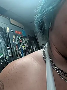 ImKatMeow webcam